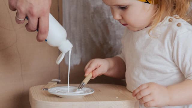 Zajęcia sensoryczne dla dzieci – co to jest i jak wspierają rozwój Zajęcia sensoryczne dla dzieci – co to jest i jak wspierają rozwój